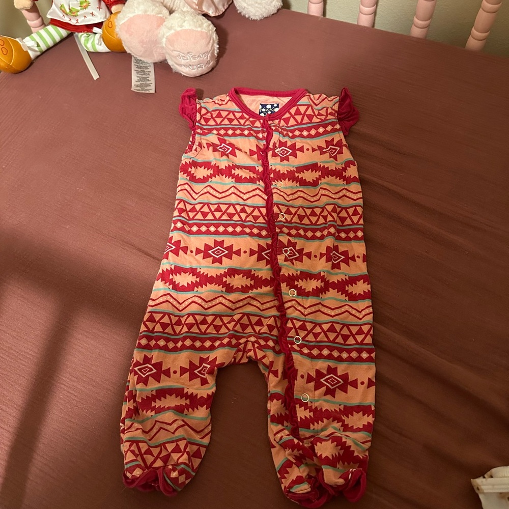 Bamboo sleeper native print
